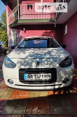 Седан Renault Fluence 2012 в Киеве