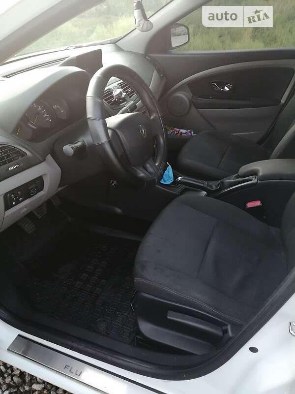 Седан Renault Fluence 2012 в Києві