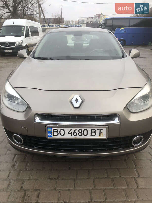 Седан Renault Fluence 2010 в Тернополе