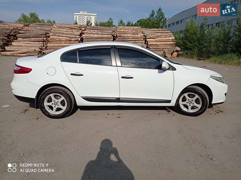 Седан Renault Fluence 2010 в Вишгороді