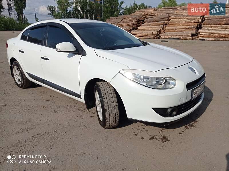Седан Renault Fluence 2010 в Вишгороді