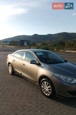 Renault Fluence 2012