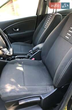 Седан Renault Fluence 2011 в 