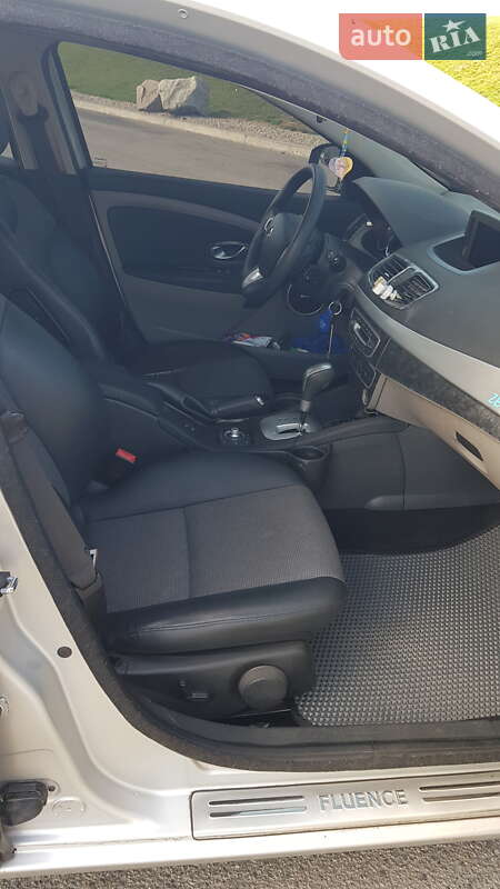 Седан Renault Fluence 2012 в Днепре