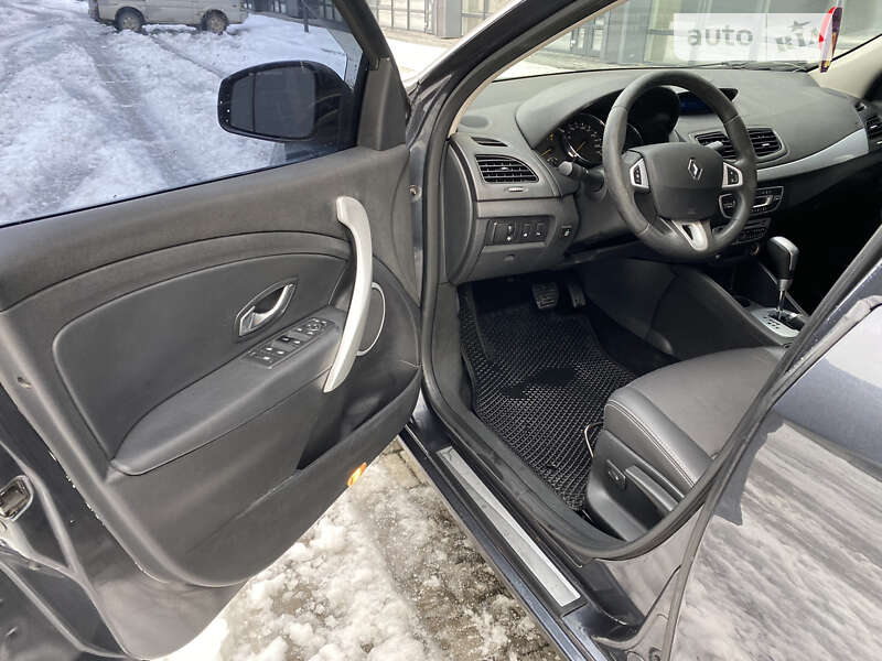 Седан Renault Fluence 2010 в Івано-Франківську