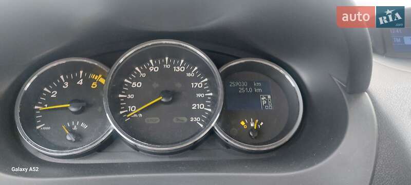 Седан Renault Fluence 2011 в Киеве