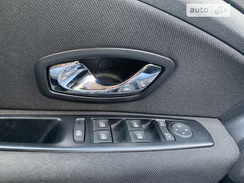 Седан Renault Fluence 2013 в Днепре