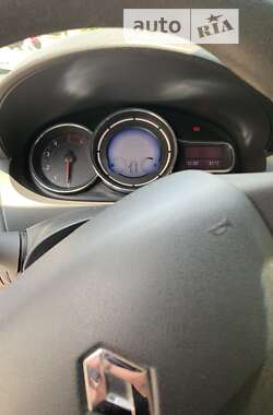Седан Renault Fluence 2013 в 