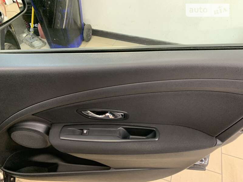 Седан Renault Fluence 2013 в Днепре