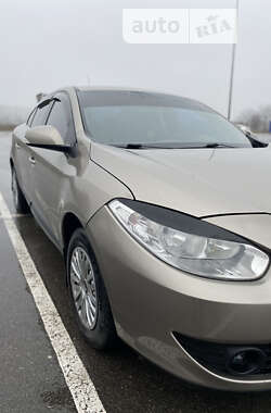 Седан Renault Fluence 2010 в Кропивницком