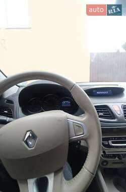 Седан Renault Fluence 2010 в 