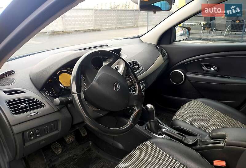 Седан Renault Fluence 2012 в Киеве фото 10 Седан Renault Fluence 2012 в Киеве