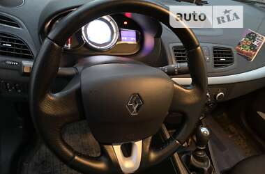 Седан Renault Fluence 2013 в 
