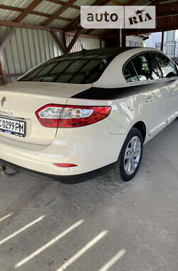 Седан Renault Fluence 2013 в 