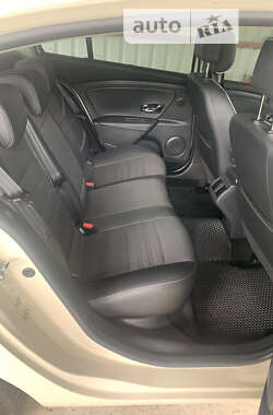 Седан Renault Fluence 2013 в 
