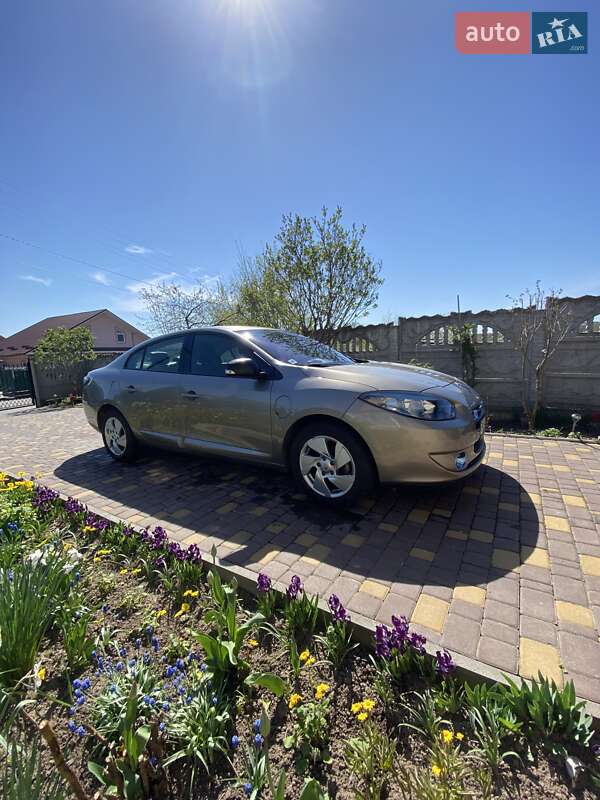 Седан Renault Fluence 2012 в Ровно
