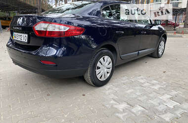 Седан Renault Fluence 2010 в Ірпені