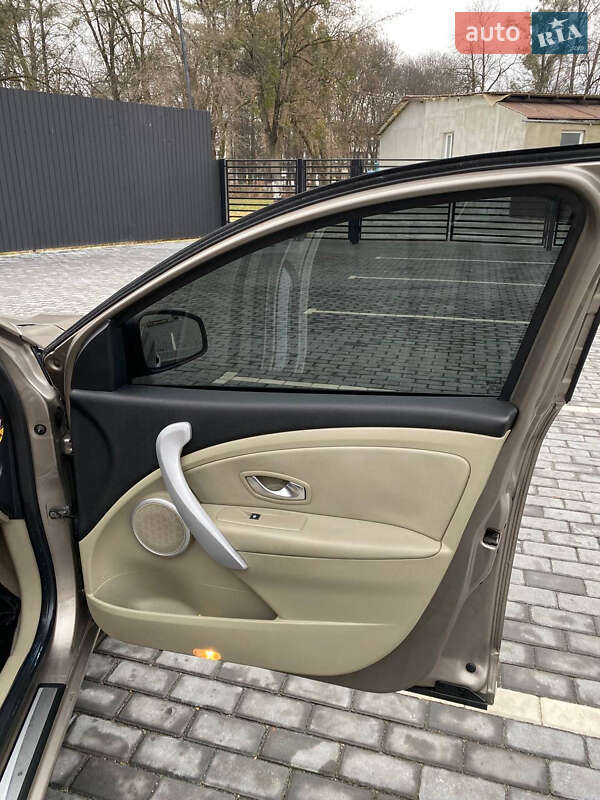 Седан Renault Fluence 2010 в Сваляве фото 10 Седан Renault Fluence 2010 в Сваляве