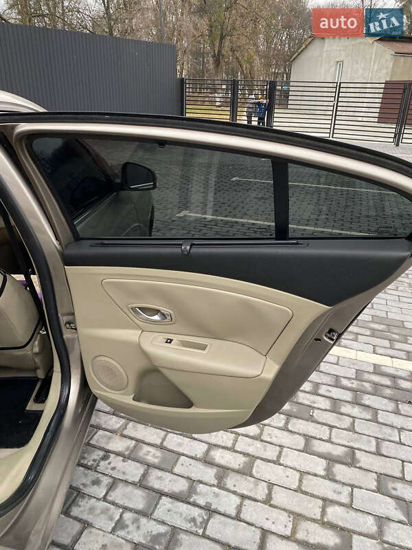 Седан Renault Fluence 2010 в Сваляве фото 13 Седан Renault Fluence 2010 в Сваляве