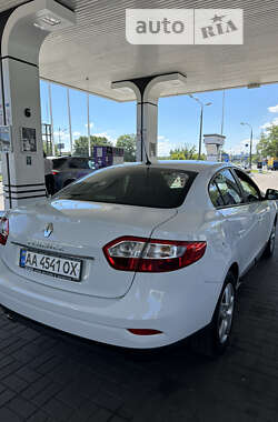 Седан Renault Fluence 2015 в Киеве