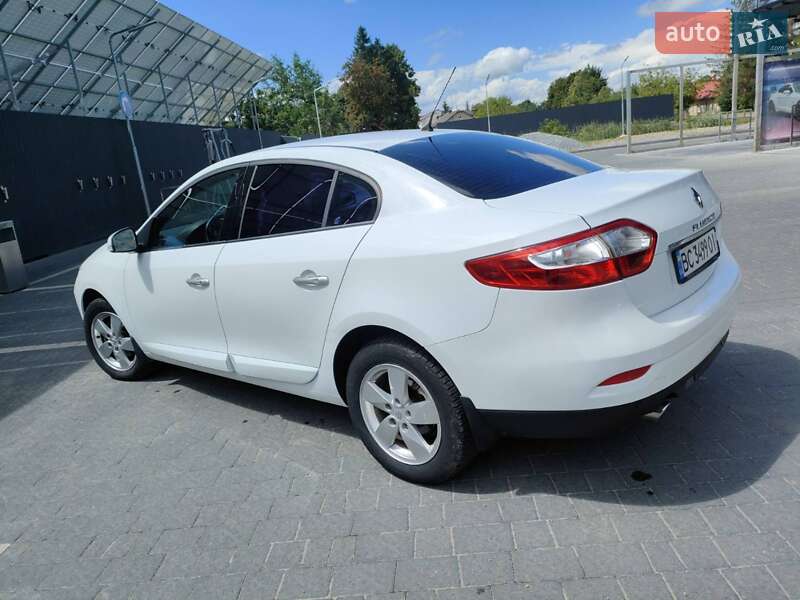 Седан Renault Fluence 2011 в Самборе