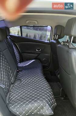 Седан Renault Fluence 2011 в Самборе