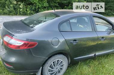 Седан Renault Fluence 2011 в Кременці