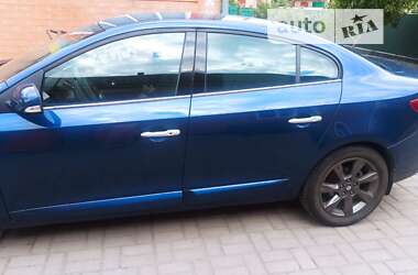 Седан Renault Fluence 2010 в Черкасах