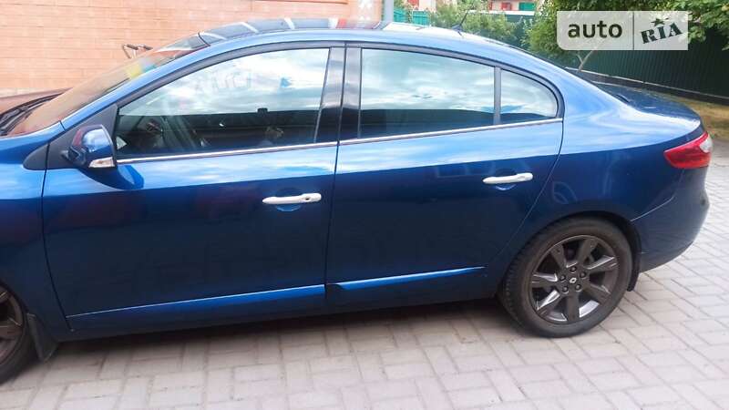 Седан Renault Fluence 2010 в Черкасах