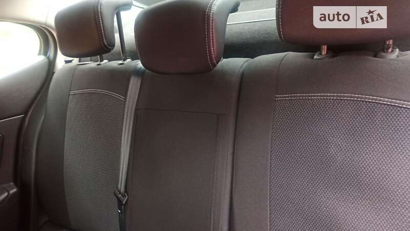 Седан Renault Fluence 2010 в Черкасах