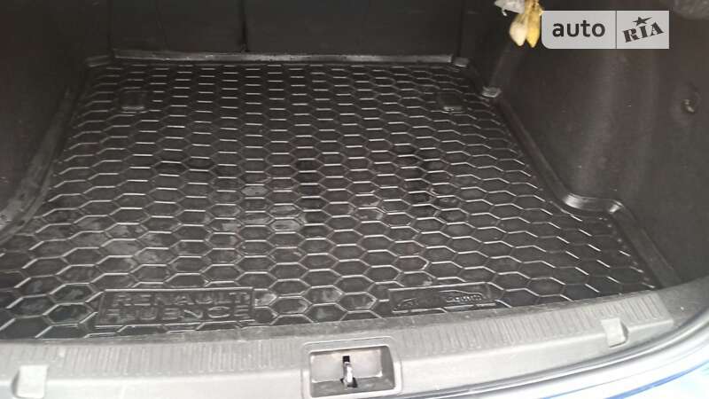 Седан Renault Fluence 2010 в Черкасах