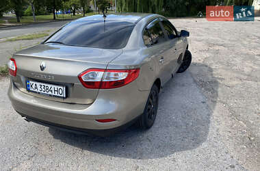 Седан Renault Fluence 2011 в 