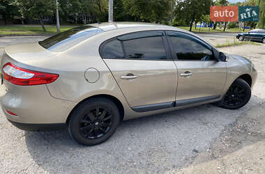 Седан Renault Fluence 2011 в 