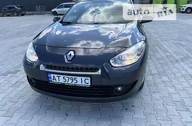 Седан Renault Fluence 2010 в Калуші
