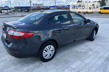 Седан Renault Fluence 2010 в Калуші