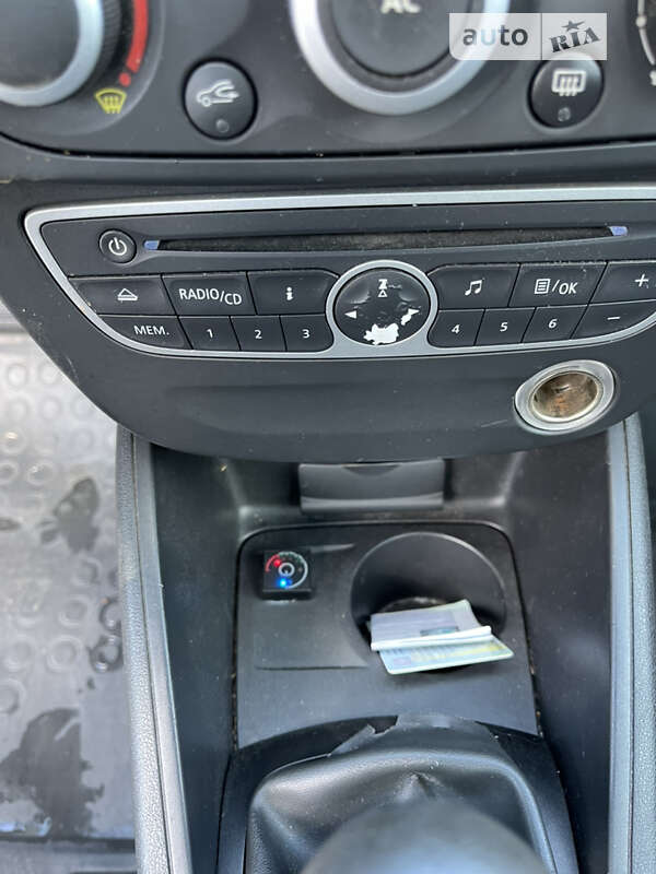 Седан Renault Fluence 2010 в Калуші