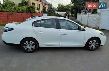 Седан Renault Fluence 2012 в 