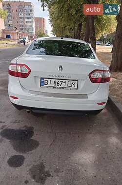 Седан Renault Fluence 2012 в 