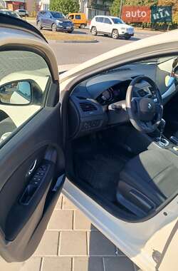 Седан Renault Fluence 2013 в 