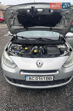 Седан Renault Fluence 2010 в 