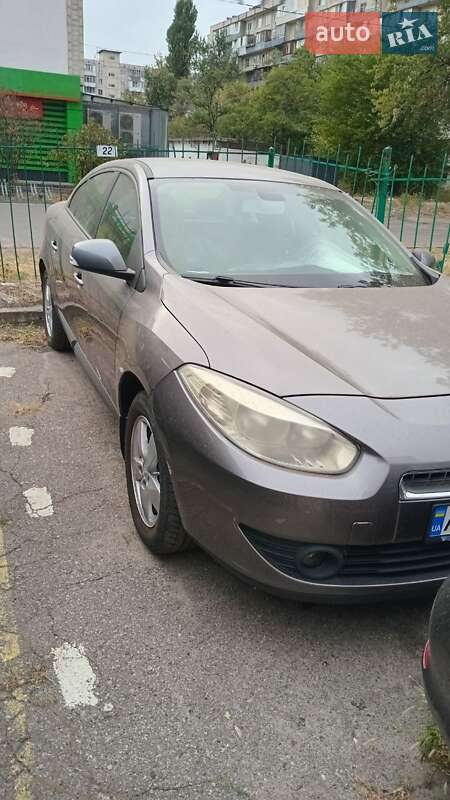 Седан Renault Fluence 2011 в Киеве фото 7 Седан Renault Fluence 2011 в Киеве