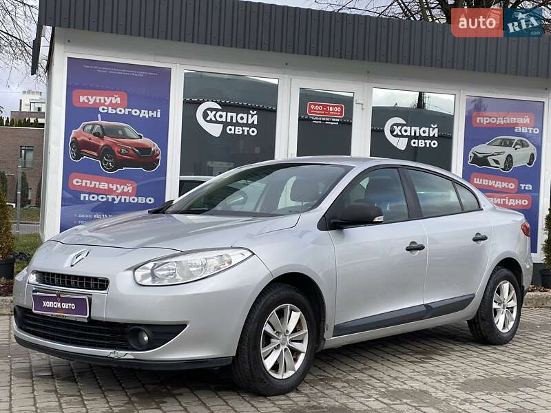 Седан Renault Fluence 2012 в Львові