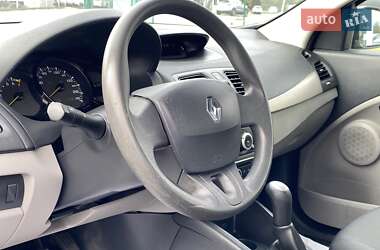 Седан Renault Fluence 2012 в Львові