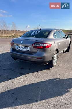 Седан Renault Fluence 2010 в Дубровице