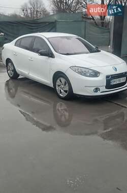 Седан Renault Fluence 2012 в Ромнах