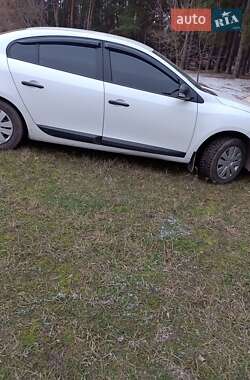 Седан Renault Fluence 2011 в Сумах