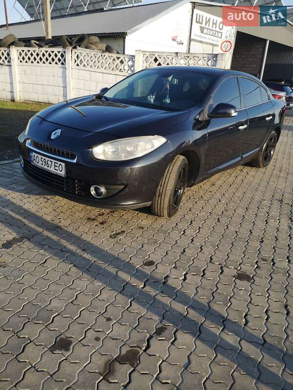 Седан Renault Fluence 2011 в Мукачевому