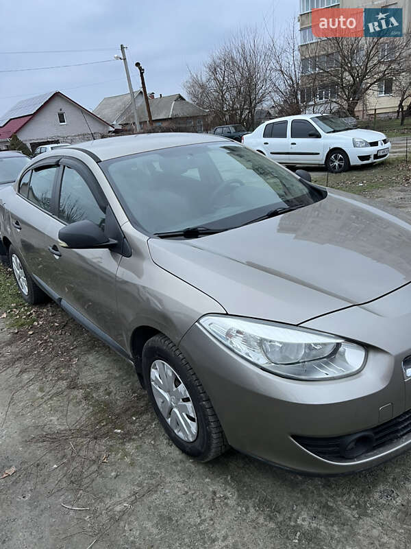 Седан Renault Fluence 2010 в Полтаве