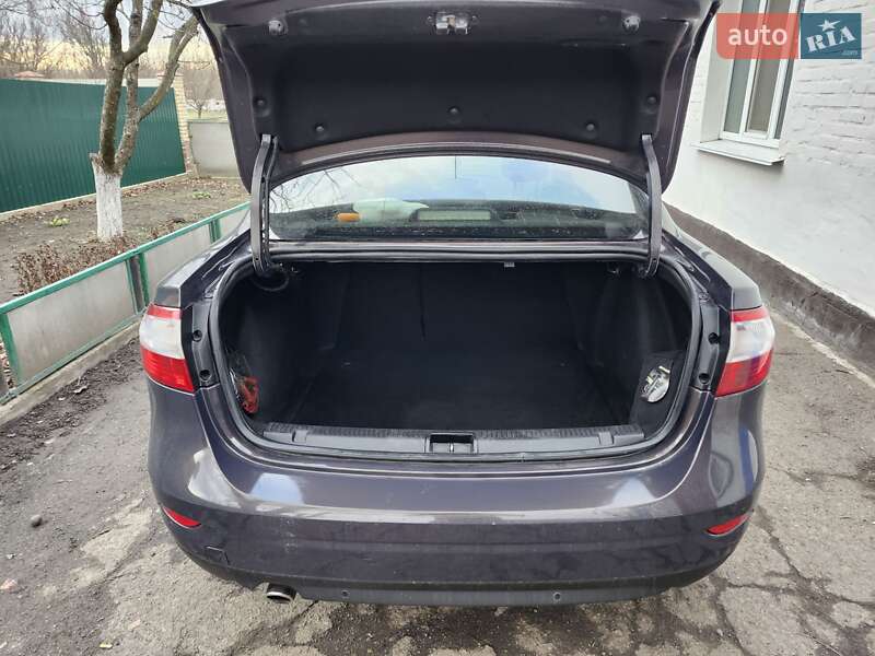 Седан Renault Fluence 2012 в Дубно