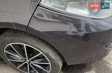 Седан Renault Fluence 2012 в 